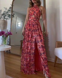 Damen Neckholder-Maxikleid mit Schlüsselloch-Ausschnitt und Blumenmuster mit offenem Rücken und Beinschlitz – Rot mit Blumen
