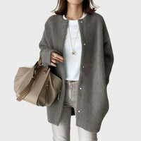 Clara | Damen Oversized Kaschmir Cardigan mit Druckknöpfen – Grau