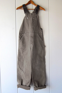 Avery -  Trendiger Jumpsuit mit verstellbaren Trägern – Grau