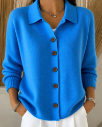 Nora | Damen Strickjacke mit Hemdkragen und Knopfleiste Relaxed Fit – Blau