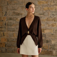Damen Strickjacke mit V-Ausschnitt Knopfverschluss und langen Ärmeln – Braun