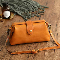 Aafke - Mini-Umhängetasche – Cognac