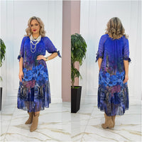 Eliska – Elegantes Maxikleid Mit Blumenmuster – Blau
