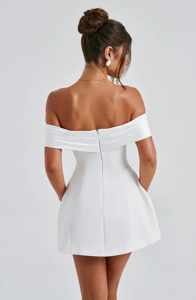 Finja - Süßes Kleid mit Schleife