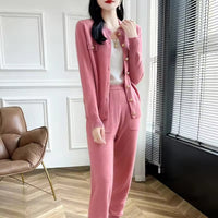 AGNA - SET AUS STRICKJACKE UND ELEGANTER HOSE – Rosa
