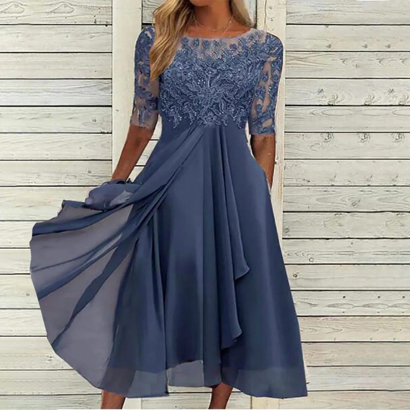 Angelique – Elegantes Kleid mit zarter Spitze