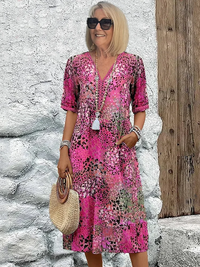 Lina | Lebendiges Midikleid mit modernem Stil – Rosa