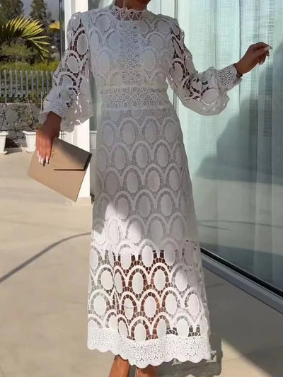 Sanya - Elegantes Spitzenhäkel-Maxikleid