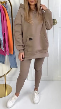 SAMIRA - SET AUS KAPUZENPULLOVER UND LEGGINGS – Braun