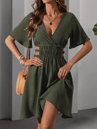Sienna | Elegantes V-Ausschnitt-Kleid für Frauen im Urlaubsstil – Oliv