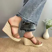 Natalie - Schicke Damen-Rutschsandalen – Dunkelbraun