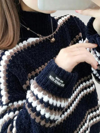 Alina | Moderner Kragenpullover für Wintertage – Blau