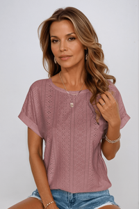 Celeste | Lochstickerei Rundhals Top – Hellbraun
