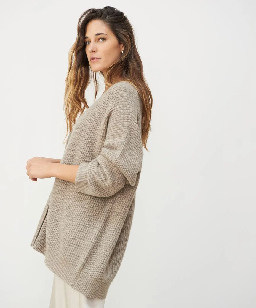 Denisse - Fashionable Gestrickte Strickjacke