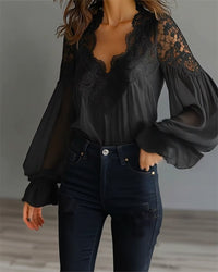 Carin | Elegante Damenbluse mit Spitzendetails – Schwarz