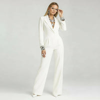 Eleganter Jumpsuit für Damen mit Wickeloptik und langen Ärmeln – Weiß