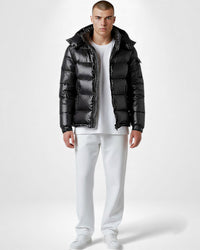 Herren Pufferjacke mit Kapuze und glänzender Oberfläche – Schwarz