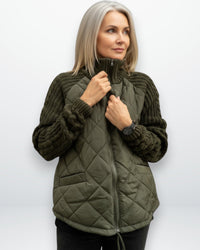 Stepp Strickjacke für Damen mit geripptem Kragen – Grün