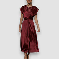 Beline | Glamouröses Satin-Kleid – Rot