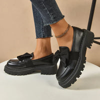 Eliza – Glänzende Plateau-Loafer – Mattschwarz