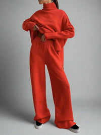 Hedda | Turtleneck Lounge Set mit Weitbein-Hose – Rot