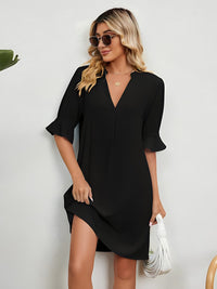 Michèle - Sommerkleid mit V-Ausschnitt und halben Ärmeln – Schwarz