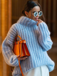 Lehmann Modehaus | Damen-Strickpullover mit Oversize-Rollkragen und Ballonärmeln – Blau