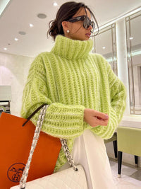 Lehmann Modehaus | Damen-Strickpullover mit Oversize-Rollkragen und Ballonärmeln – Grün