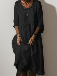 Carolien | Maxikleid mit lockerer runder Ausschnitt – Schwarz
