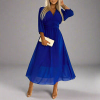 Stefanie | Elegantes Wickelkleid mit idealer Passform – Blau