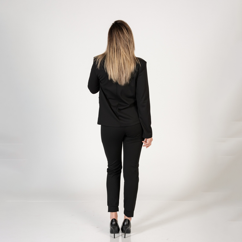 Amber Classy 2-teiliges Set - Ein schicker 2-teiliger Anzug für die moderne und anspruchsvolle Frau