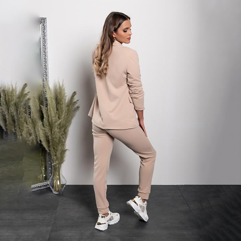 Amber Classy 2-teiliges Set - Ein schicker 2-teiliger Anzug für die moderne und anspruchsvolle Frau