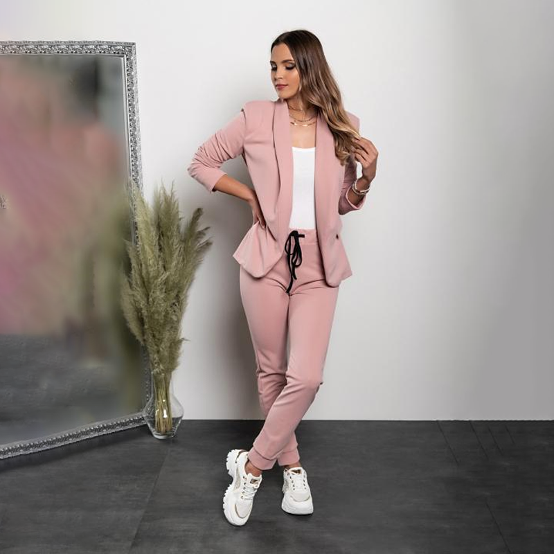 Amber Classy 2-teiliges Set - Ein schicker 2-teiliger Anzug für die moderne und anspruchsvolle Frau