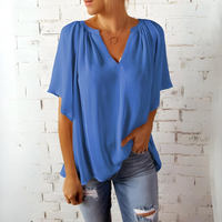 Andrea - Elegante Bluse mit V-Ausschnitt und kurzen Ärmeln - zeitloser Stil und Komfort – Blau