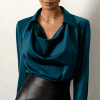 Rose -  Langärmelige Bluse mit V-Ausschnitt – Blau