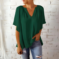 Andrea - Elegante Bluse mit V-Ausschnitt und kurzen Ärmeln - zeitloser Stil und Komfort – Grün