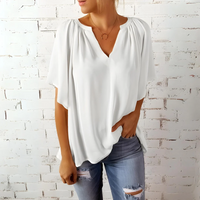 Andrea - Elegante Bluse mit V-Ausschnitt und kurzen Ärmeln - zeitloser Stil und Komfort – Weiß