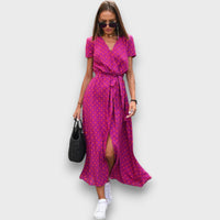 Liorah – Wickelkleid mit Sommercharme – Dunkelrosa