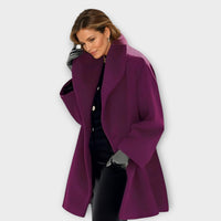 Marit – Winddichte Wollmantel mit zeitloser Eleganz – Lila