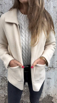 Poilisia | Elegante Strickjacke – Aprikosenfarben