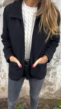 Poilisia | Elegante Strickjacke – Schwarz