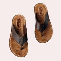 Julius | Herren bequeme sommerliche Slipper – Braun
