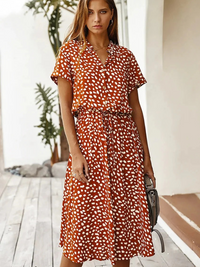 Lässiges bedrucktes Sommerkleid für Damen | Midi – Orangerot