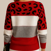 Leonie | Strickpullover mit Leopardenmuster – Rot