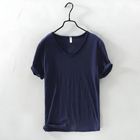 Luftiges Herren-T-Shirt mit V-Ausschnitt | Kurzarm – Marine