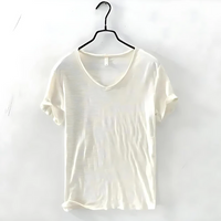 Luftiges Herren-T-Shirt mit V-Ausschnitt | Kurzarm – Weiß