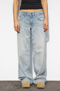 Malin | Weite Schlagjeans – Hellblau
