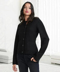 Martina | Warme Strickjacke aus Wollmischung – Schwarz