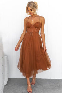 Mirela | Tüllkleid mit Korsettschnürung Midikleid – Braun