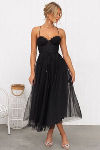 Mirela | Tüllkleid mit Korsettschnürung Midikleid – Schwarz